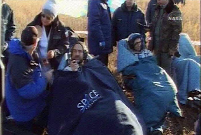 Space Tourist, Station Cosmonauts Land Safely